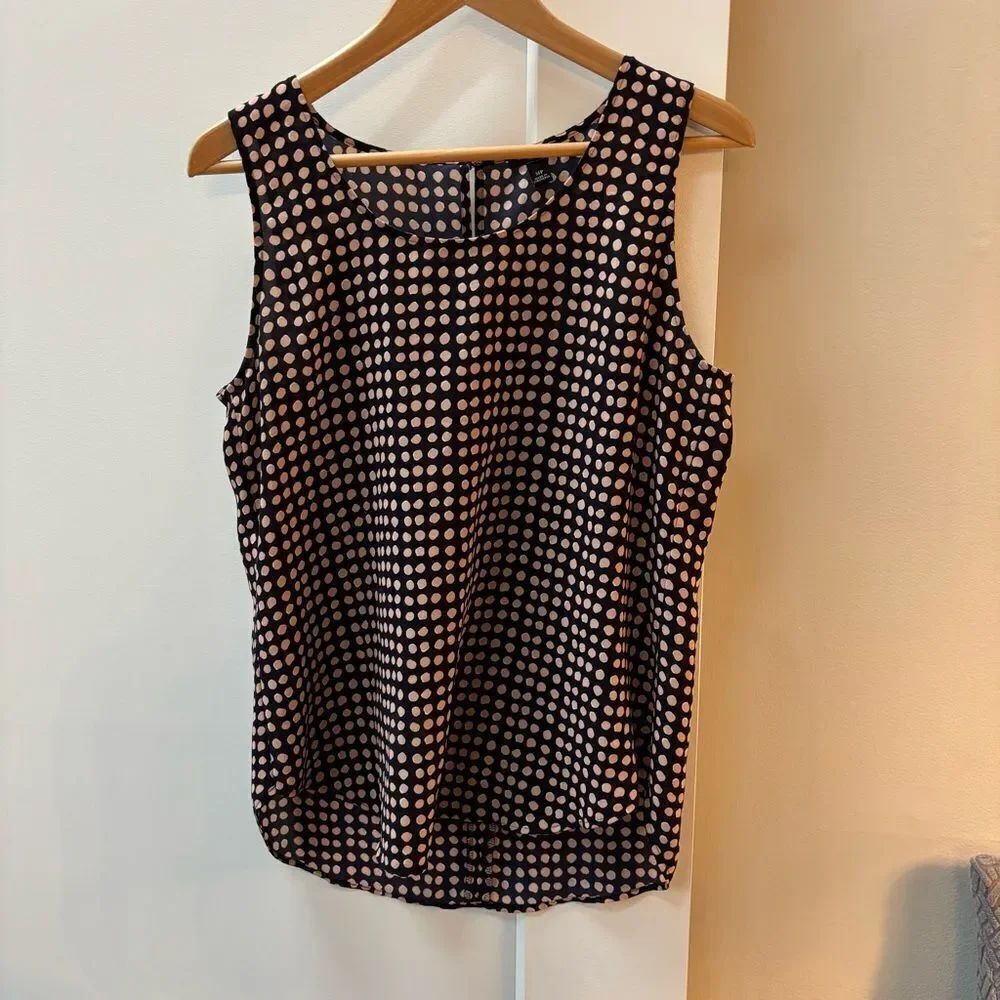 Ann Taylor navy and pink Polka Dot Sleeveless Top women’s size MP